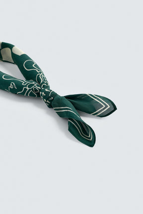 CONTRAST PRINT BANDANA - Image 3