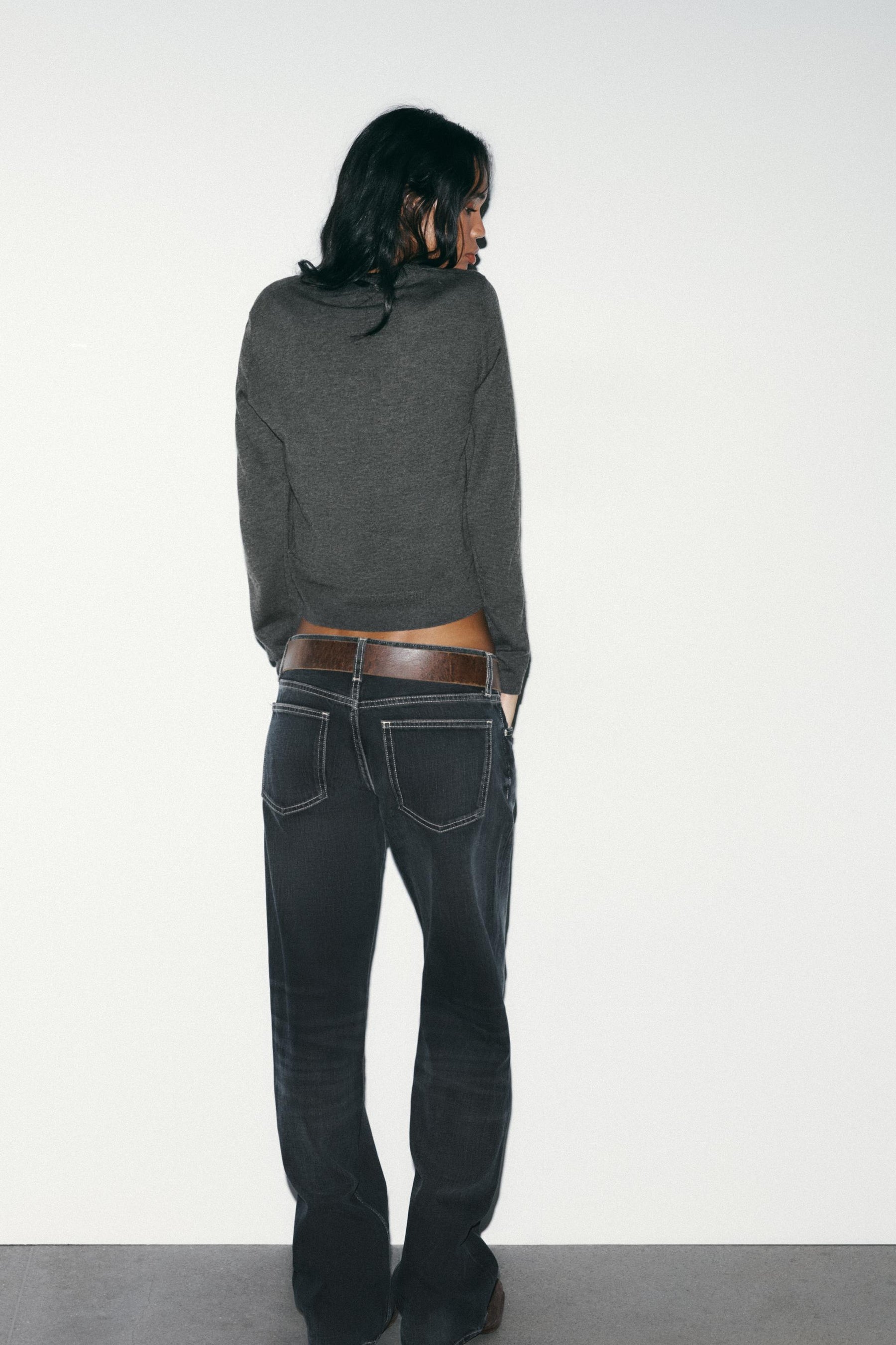 Wide-leg low-rise jeans