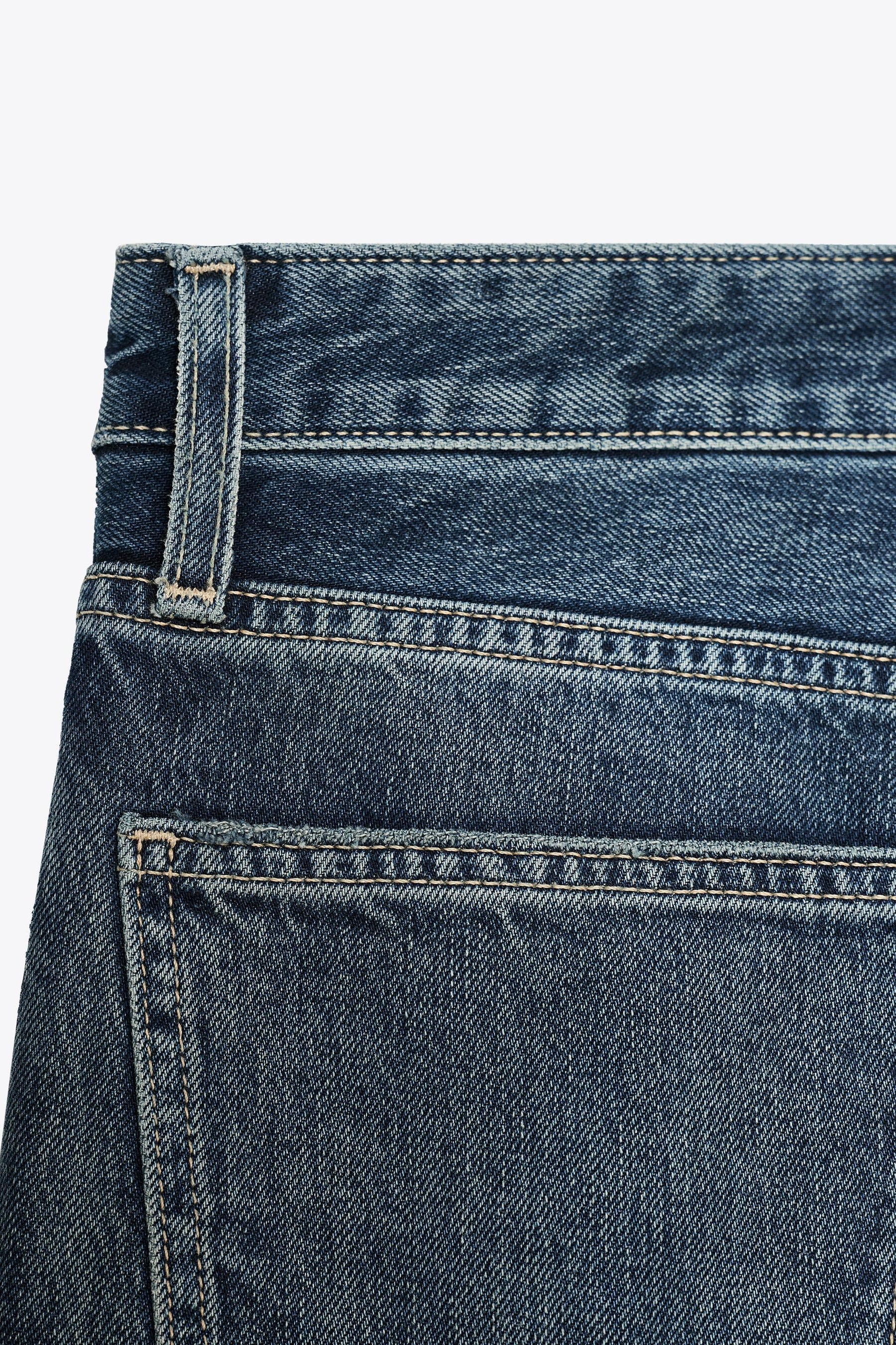 Wide Leg Low-Rise Jeans