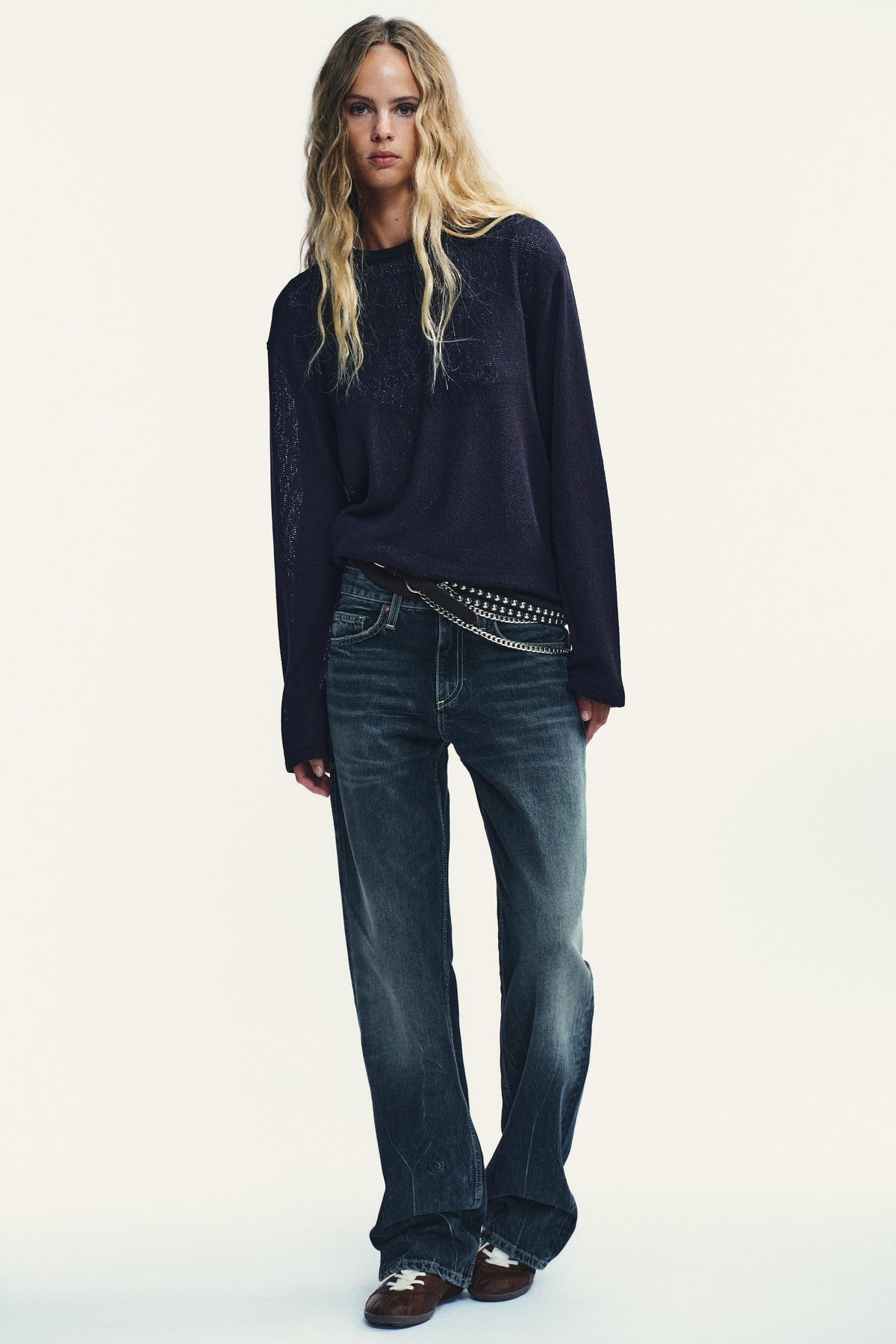 Wide Leg Low-Rise Jeans