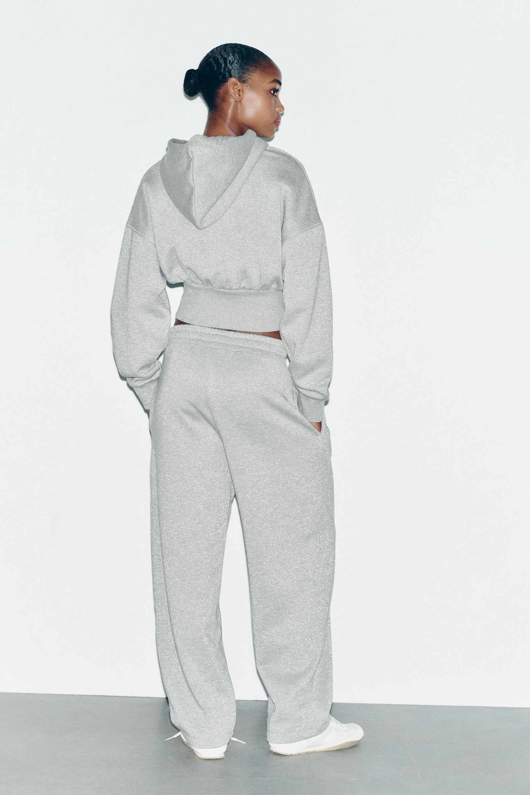 METALLIC THREAD CROP HOODIE