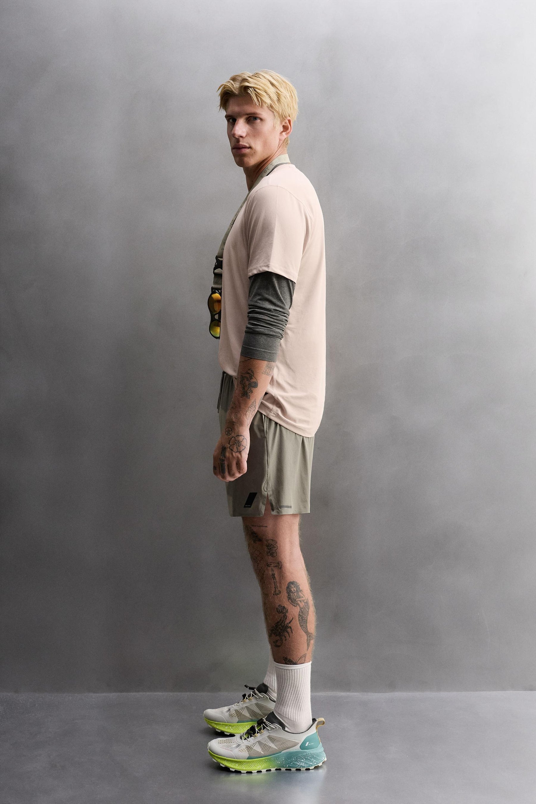 LIGHTWEIGHT PERFORATED SHORTS - Image 4