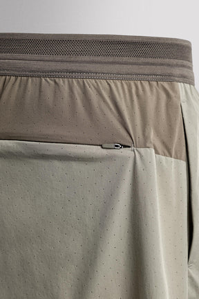 LIGHTWEIGHT PERFORATED SHORTS - Image 10