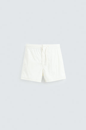 CONTRAST MID-LENGTH SWIMMING TRUNKS - Image 5