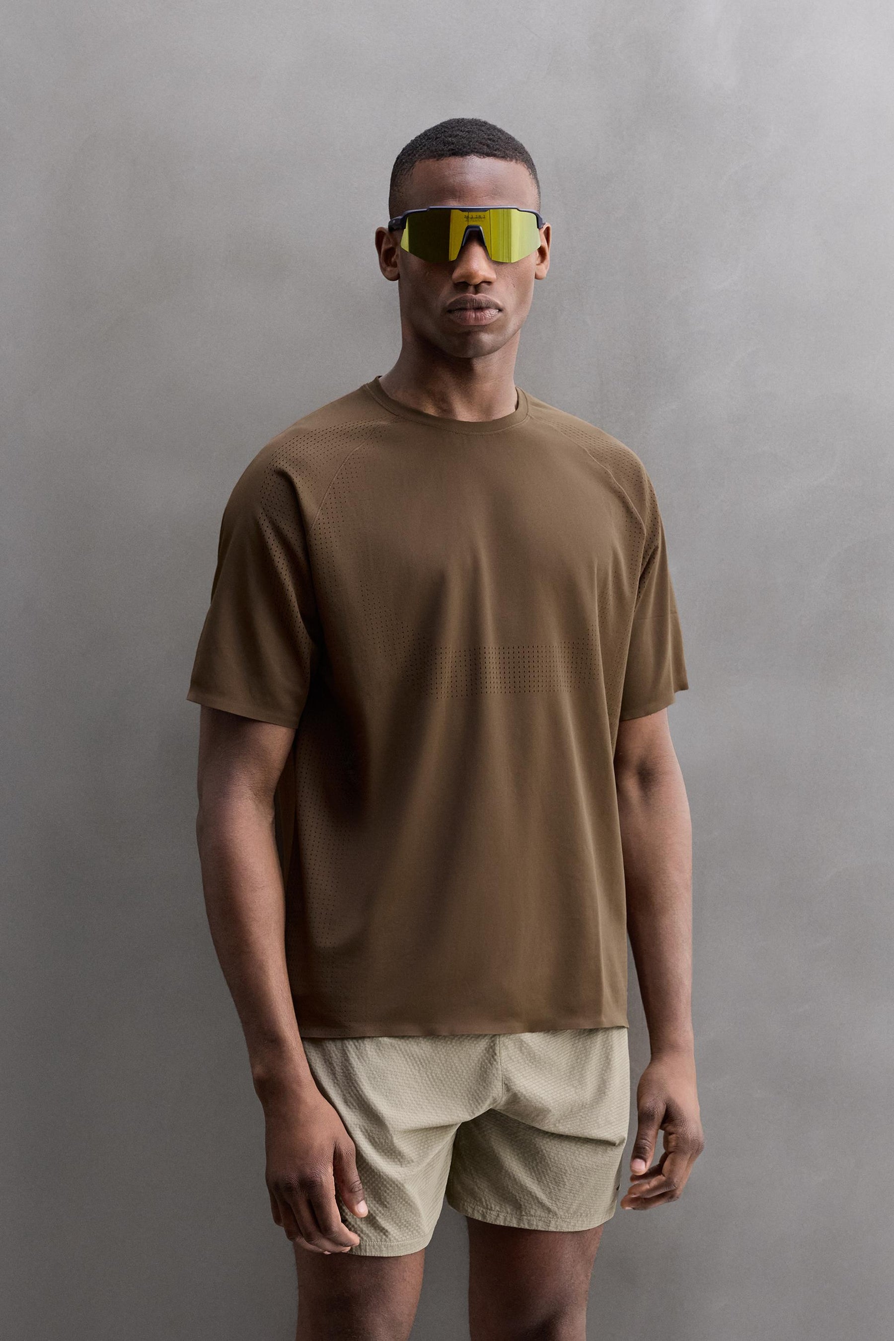 PERFORATED TEXTURED T-SHIRT - Image 2