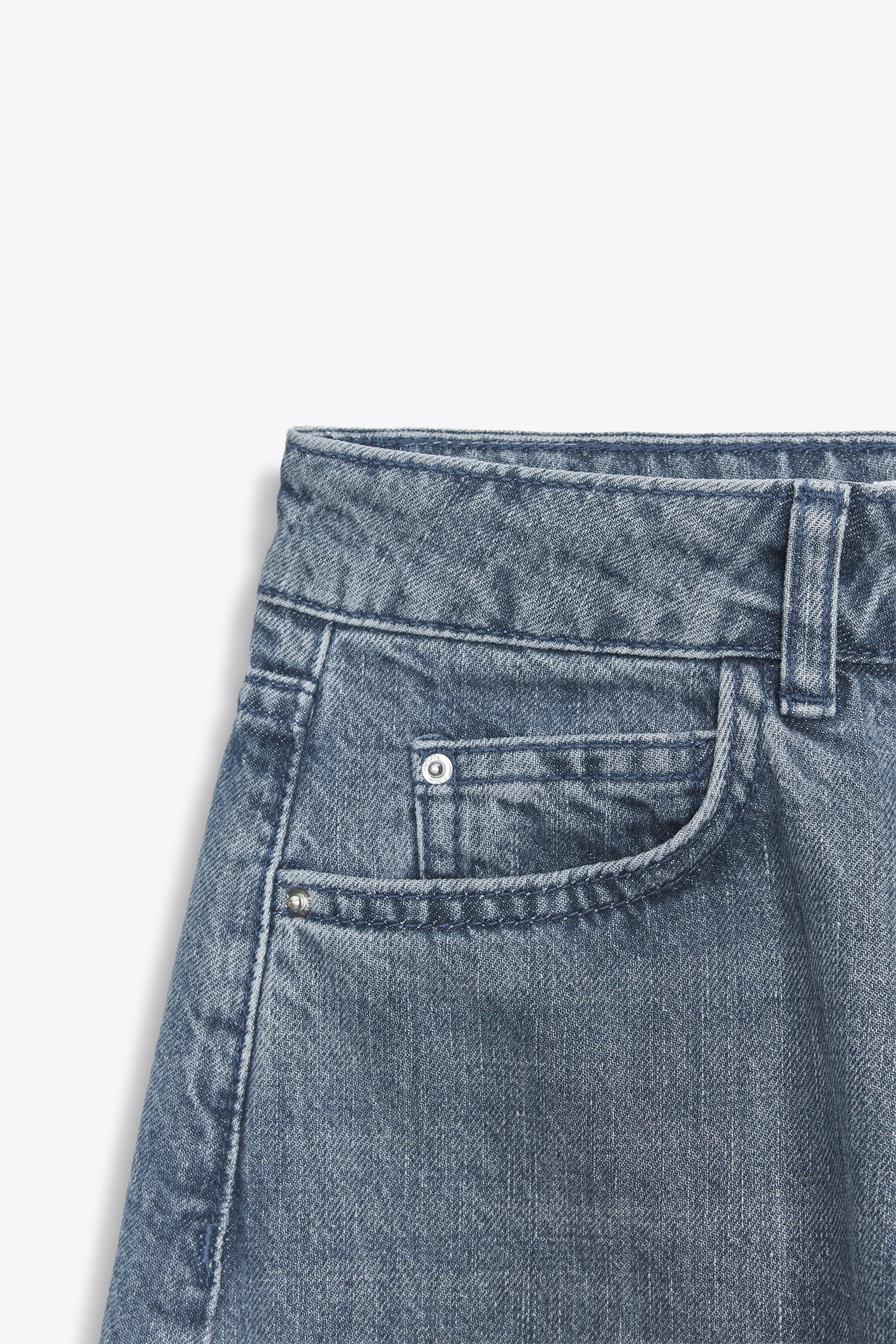 MID-WAIST BARREL JEANS