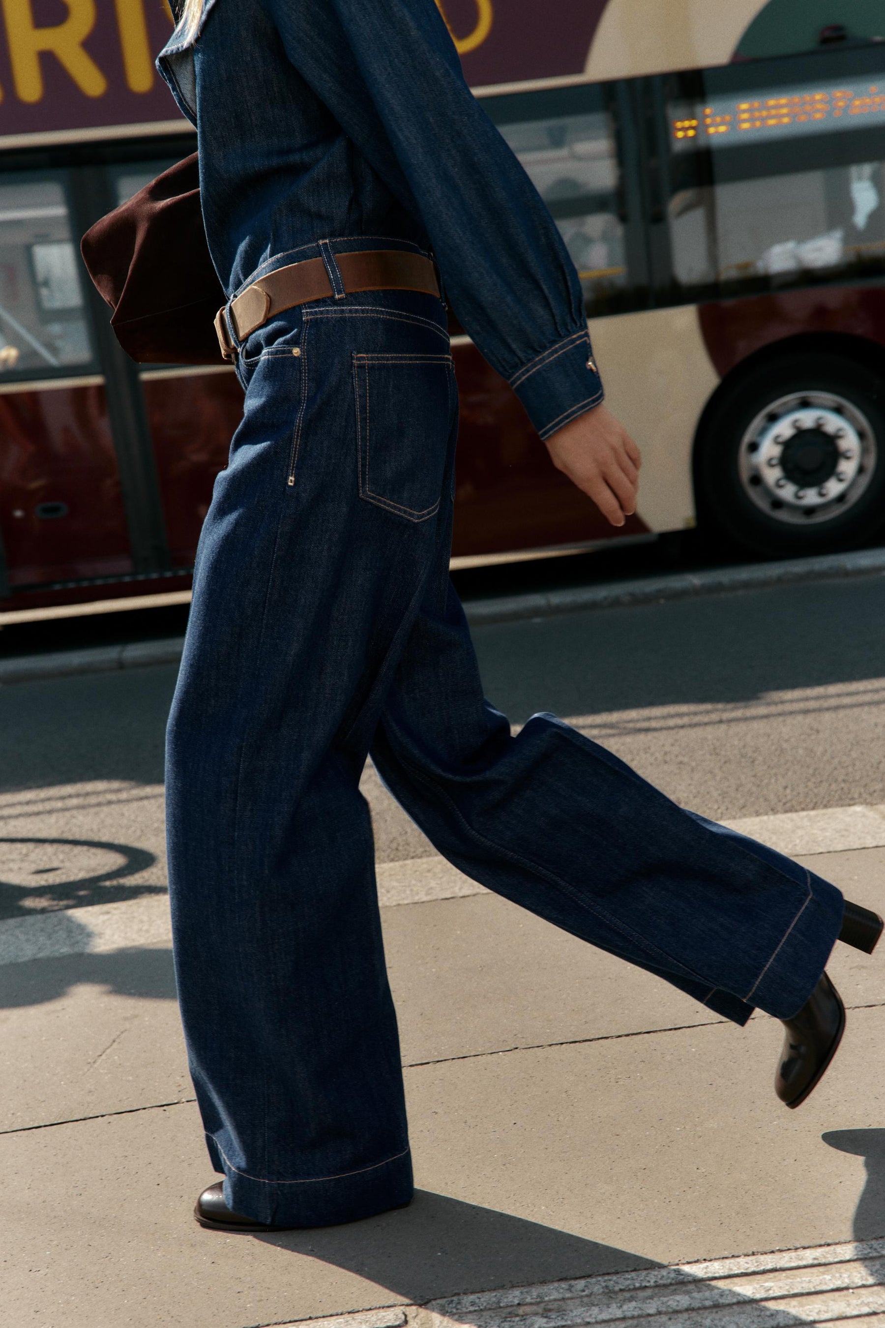 Straight High-Waist Jeans