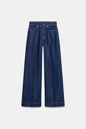 Straight High-Waist Jeans