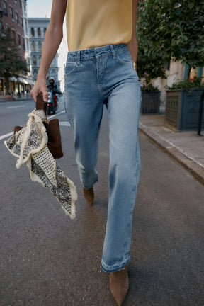 MID-WAIST BOOTCUT JEANS