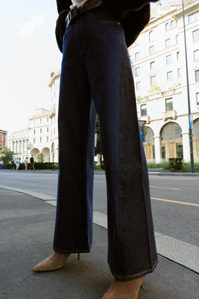 Wide-Leg High-Waist Jeans