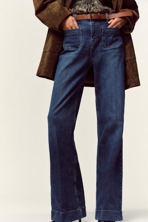 HIGH-WAIST FLARE JEANS