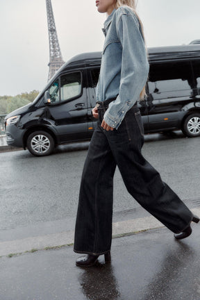 High-waist wide-leg jeans