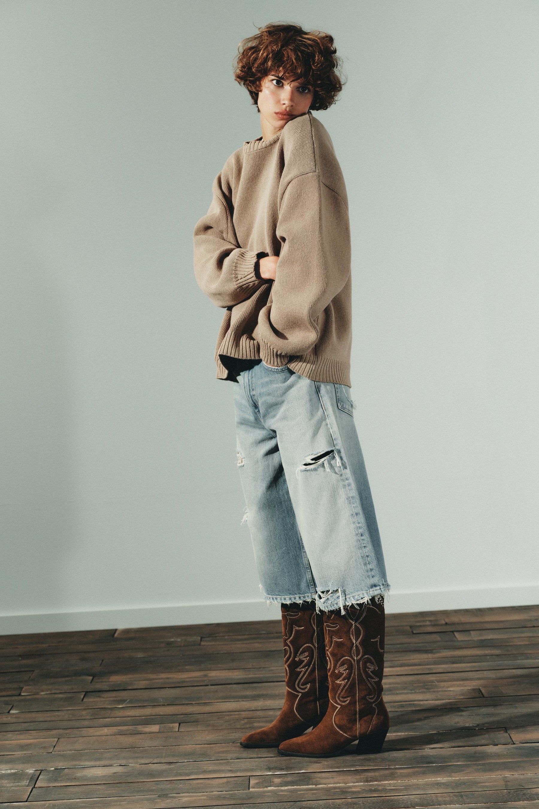 OVERSIZED KNIT JUMPER