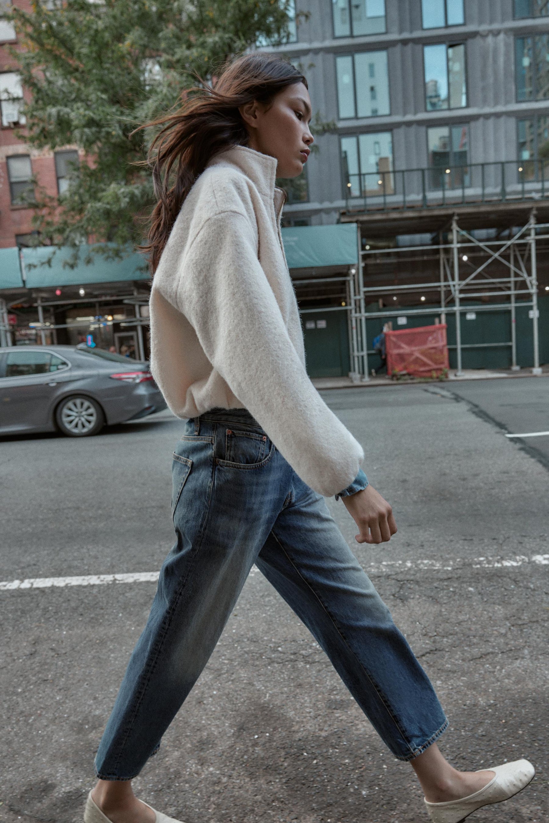 BOUCLÉ HIGH-NECK JACKET - Image 3