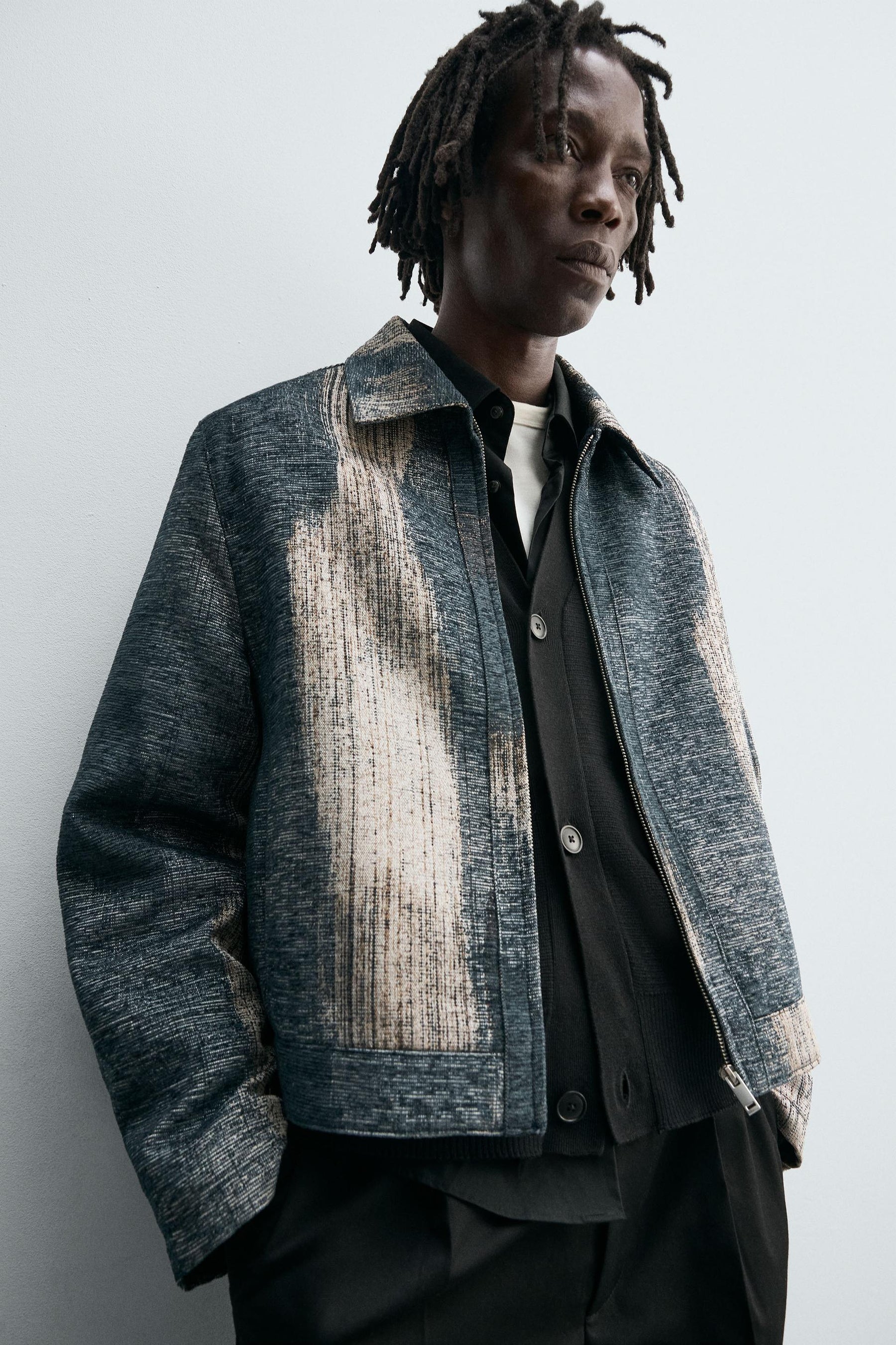 ABSTRACT JACQUARD JACKET - Image 5