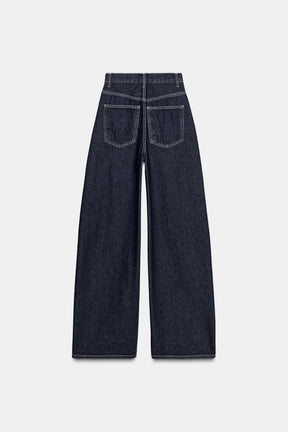 High-waist wide-leg jeans