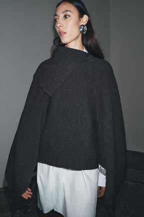 ASYMMETRIC NECK WOOL CAPE - Image 5