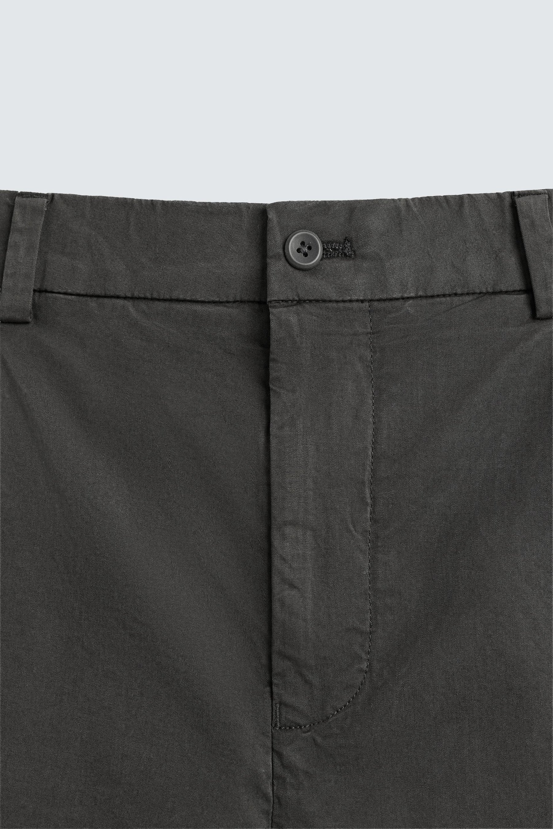 PLEATED REGULAR FIT BERMUDA SHORTS - Image 9