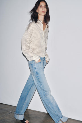 Baggy Low-Rise Jeans