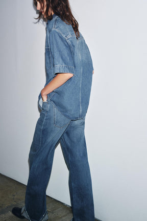 Short-sleeve denim shirt