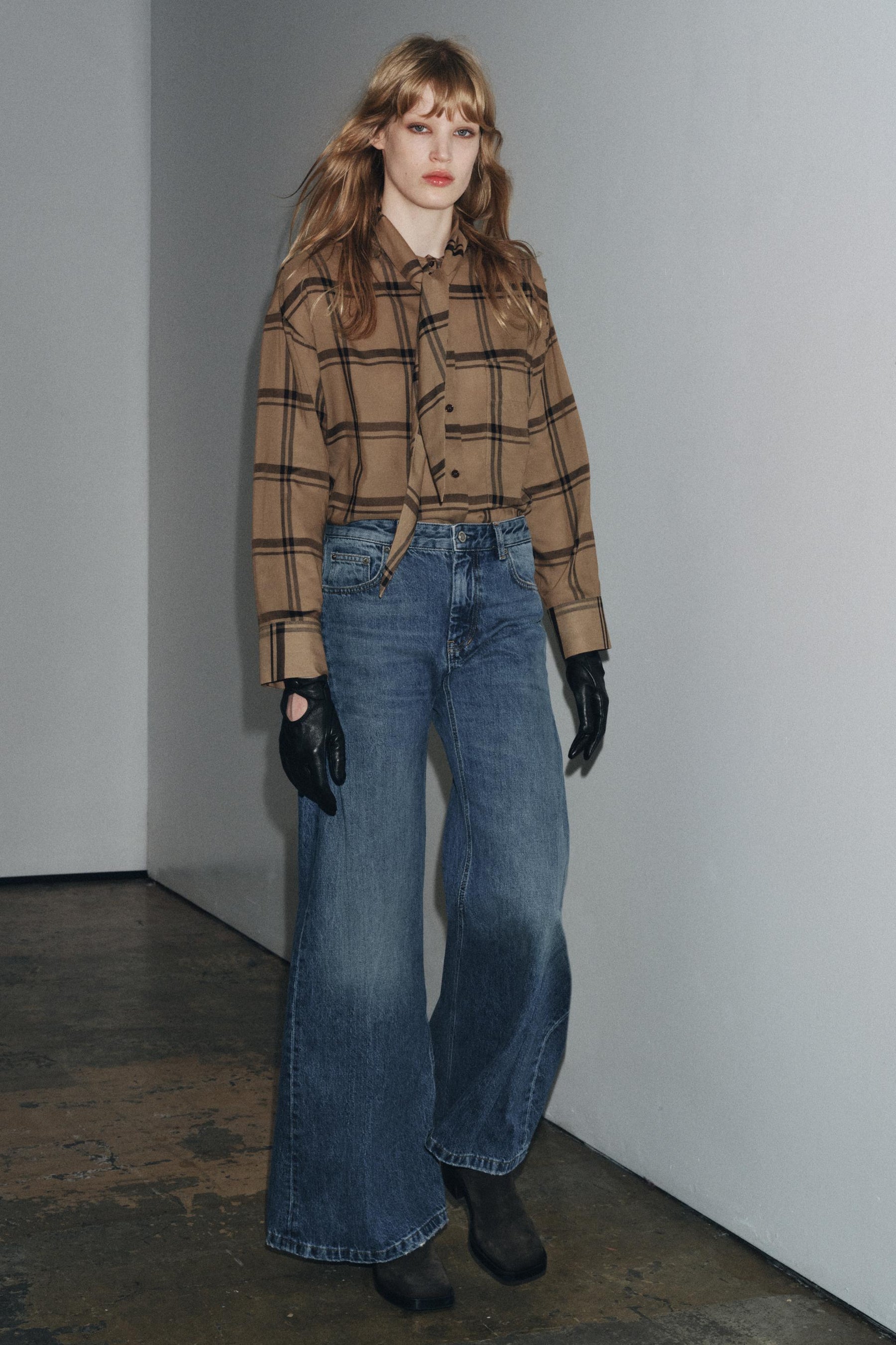 Flare Pleat Low Waist