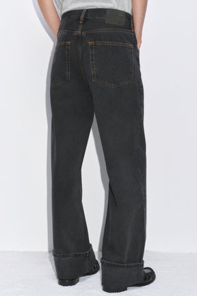 Baggy Mid-Waist Jeans