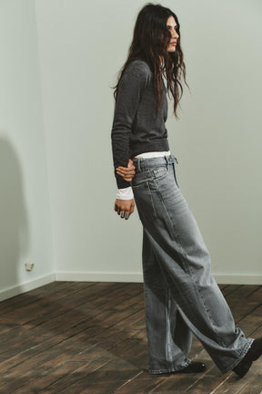 Folded waistband mid-waist jeans