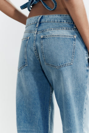 Wide-leg low-rise jeans