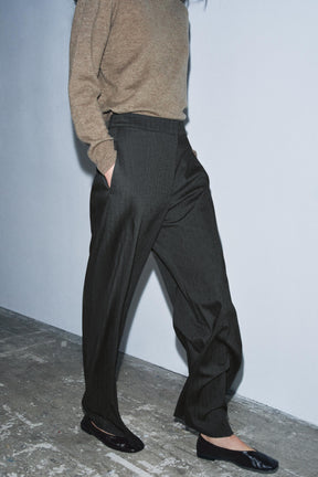Textured Balloon Trousers