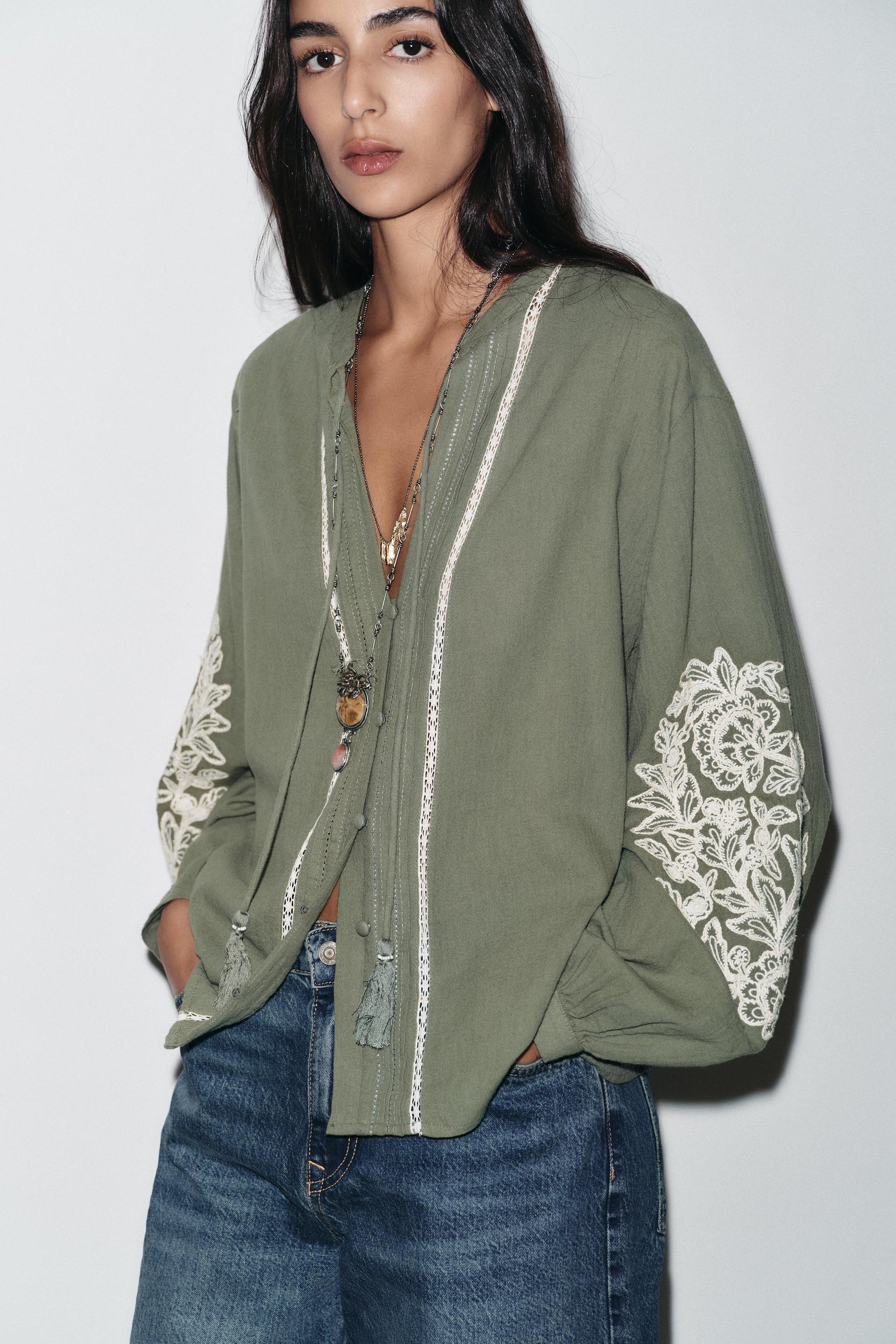 EMBROIDERED COTTON BLOUSE