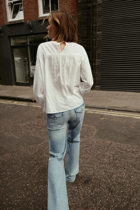 FLORAL EMBROIDERED BLOUSE