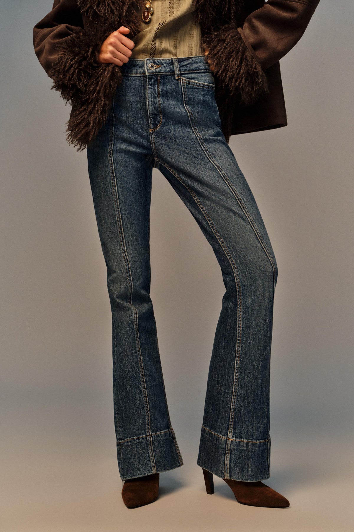 Flare seam mid-waist jeans