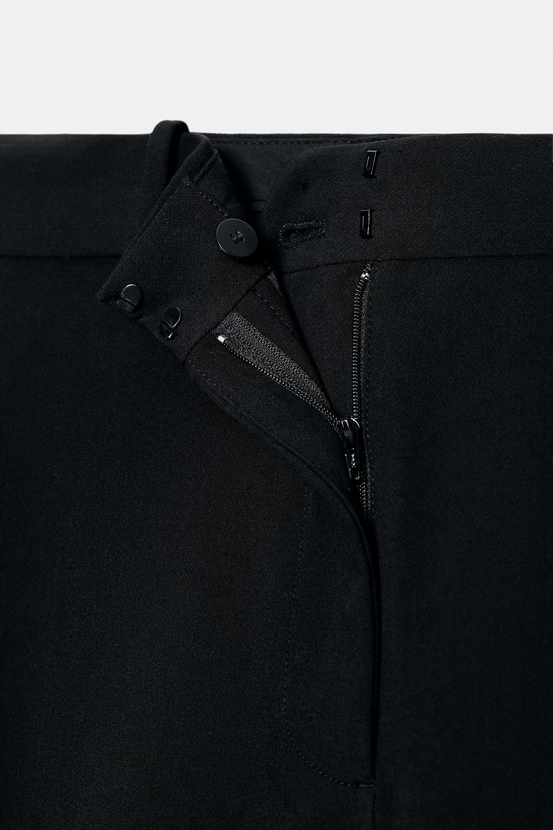 Balloon Trousers with Buttons