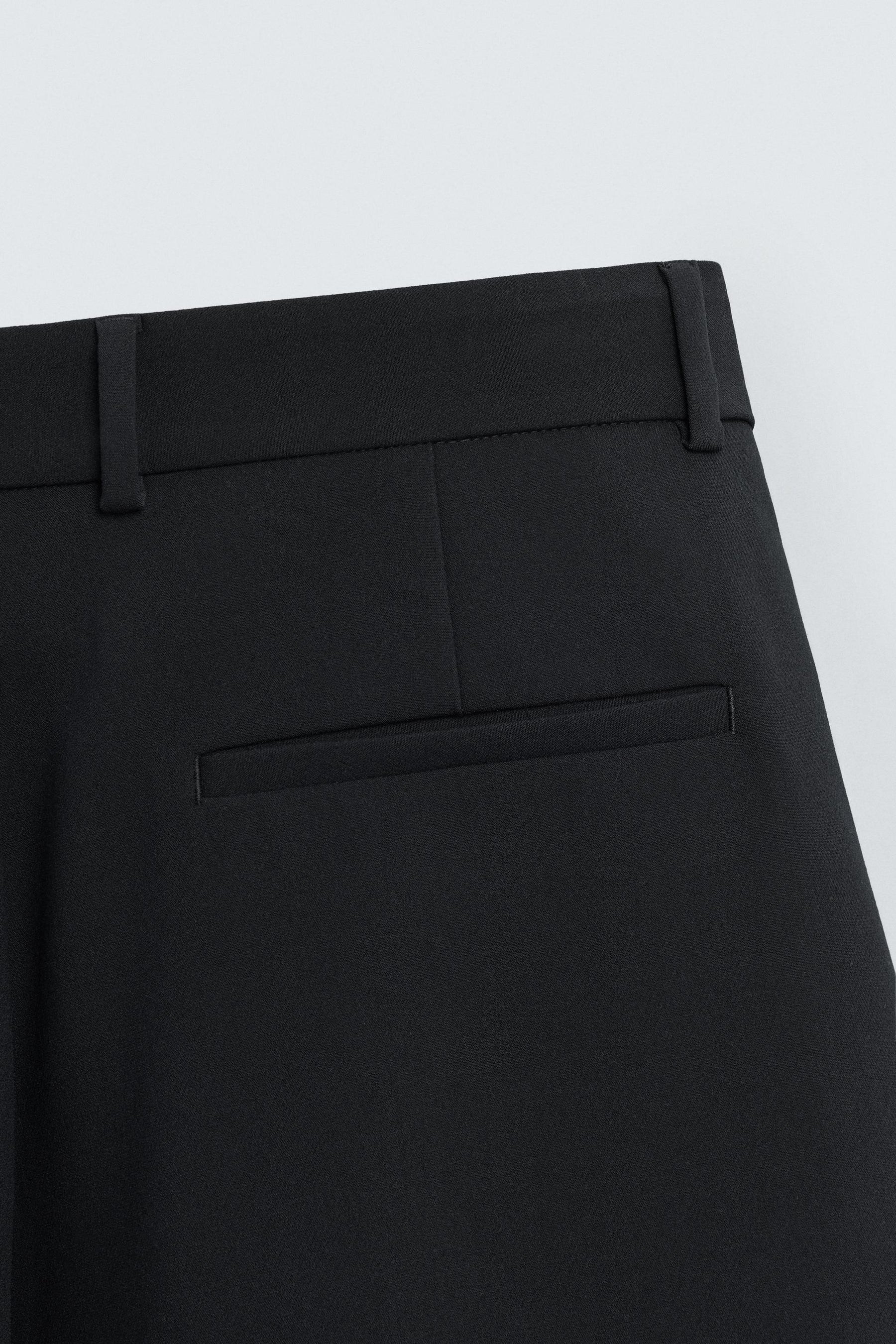 Pleated Relaxed-Fit Trousers