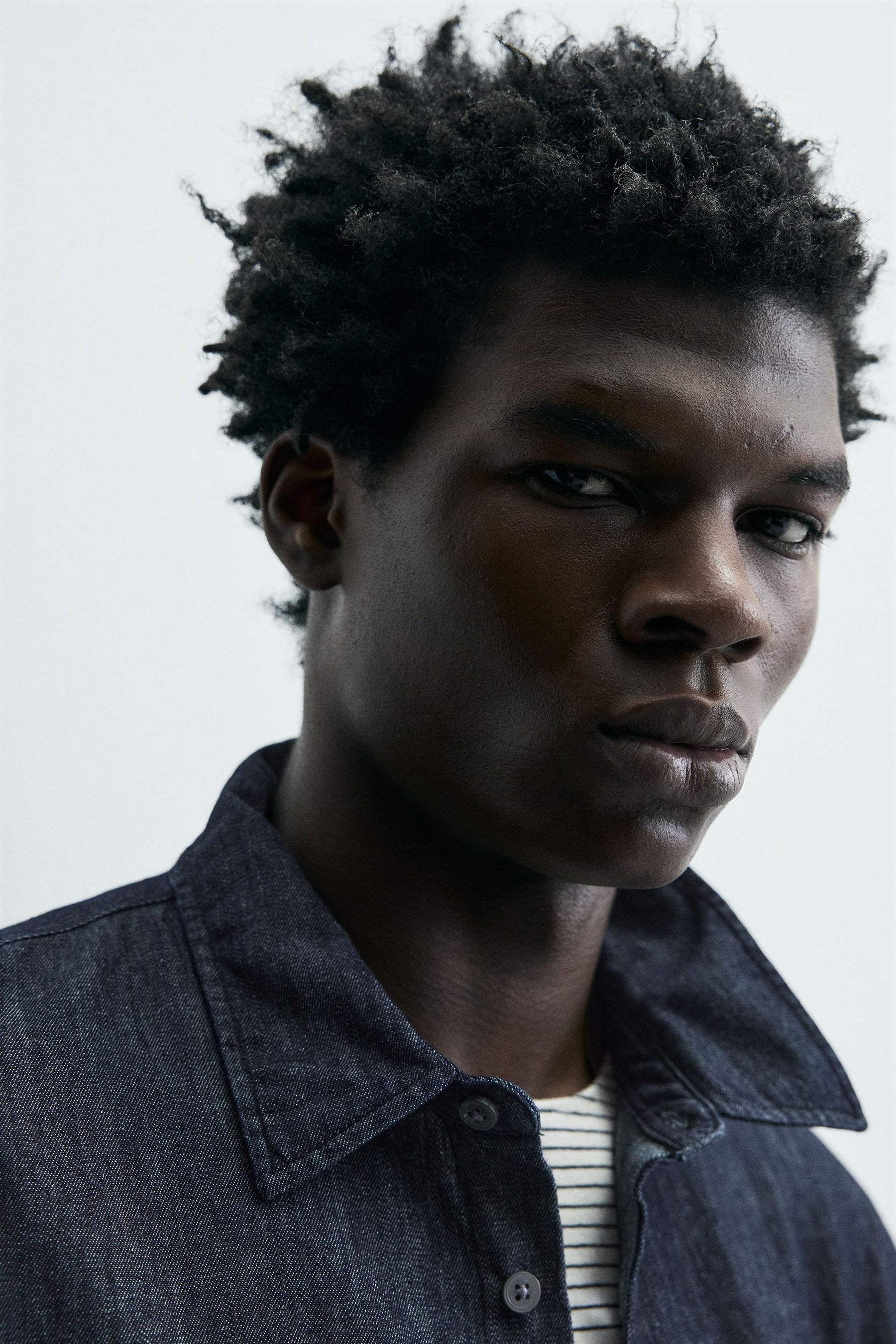 REGULAR FIT DENIM SHIRT - Image 6