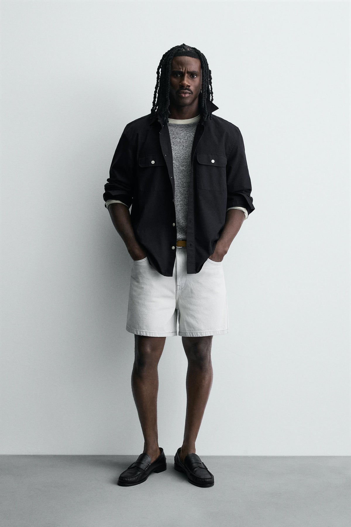 REGULAR FIT DENIM SHORTS - Image 1