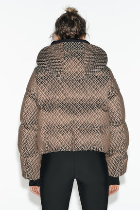 Water-resistant down jacket