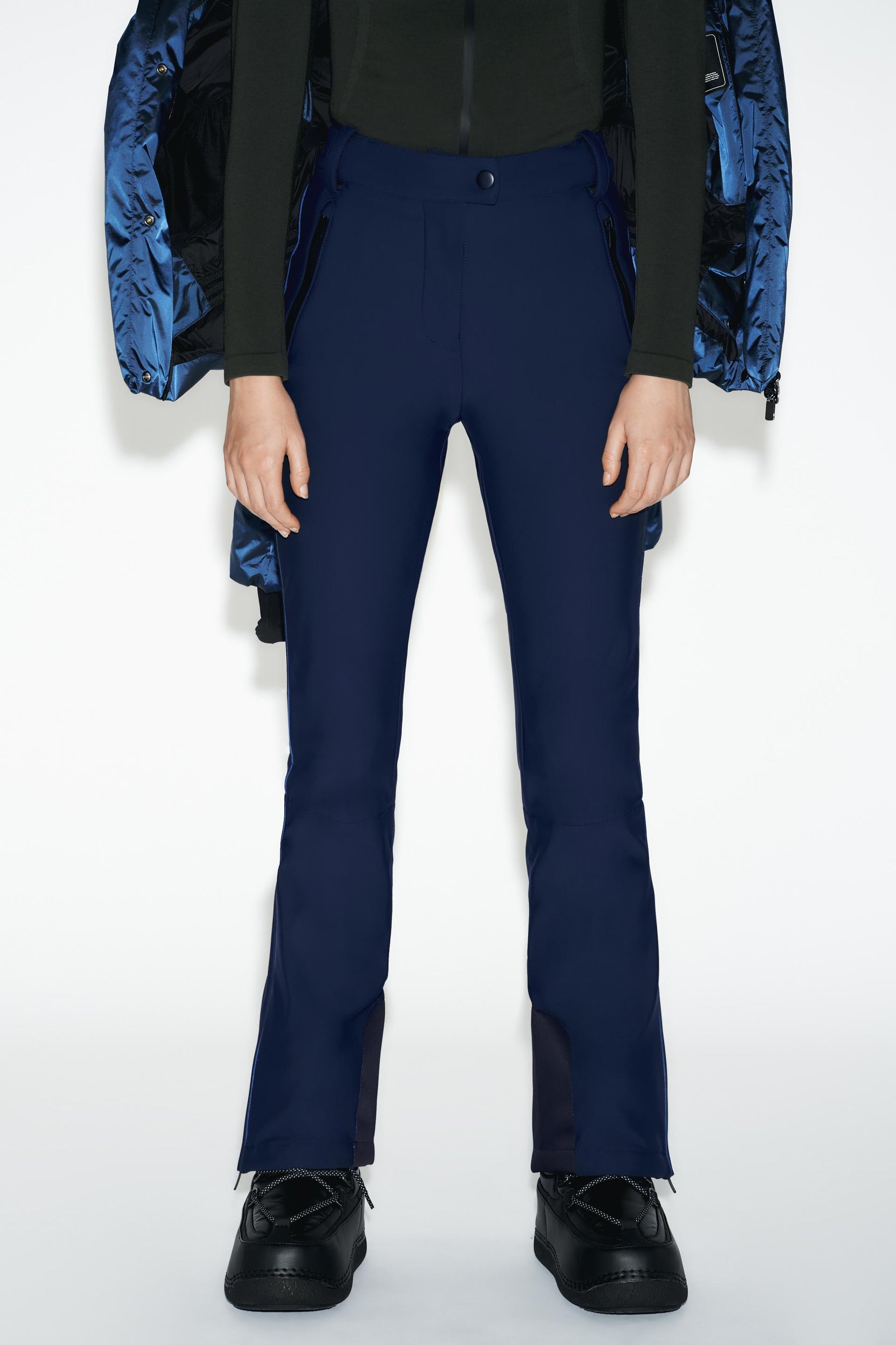 Water-resistant ski trousers