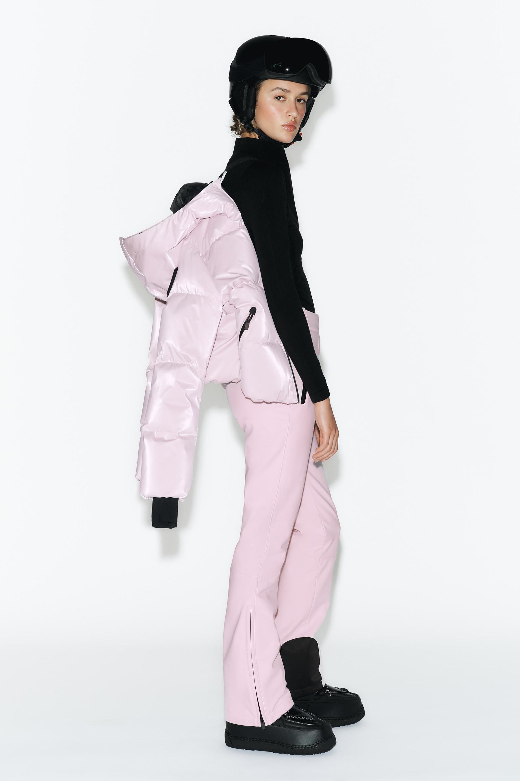 Water-resistant down jacket