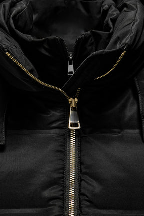 Water-repellent puffer jacket