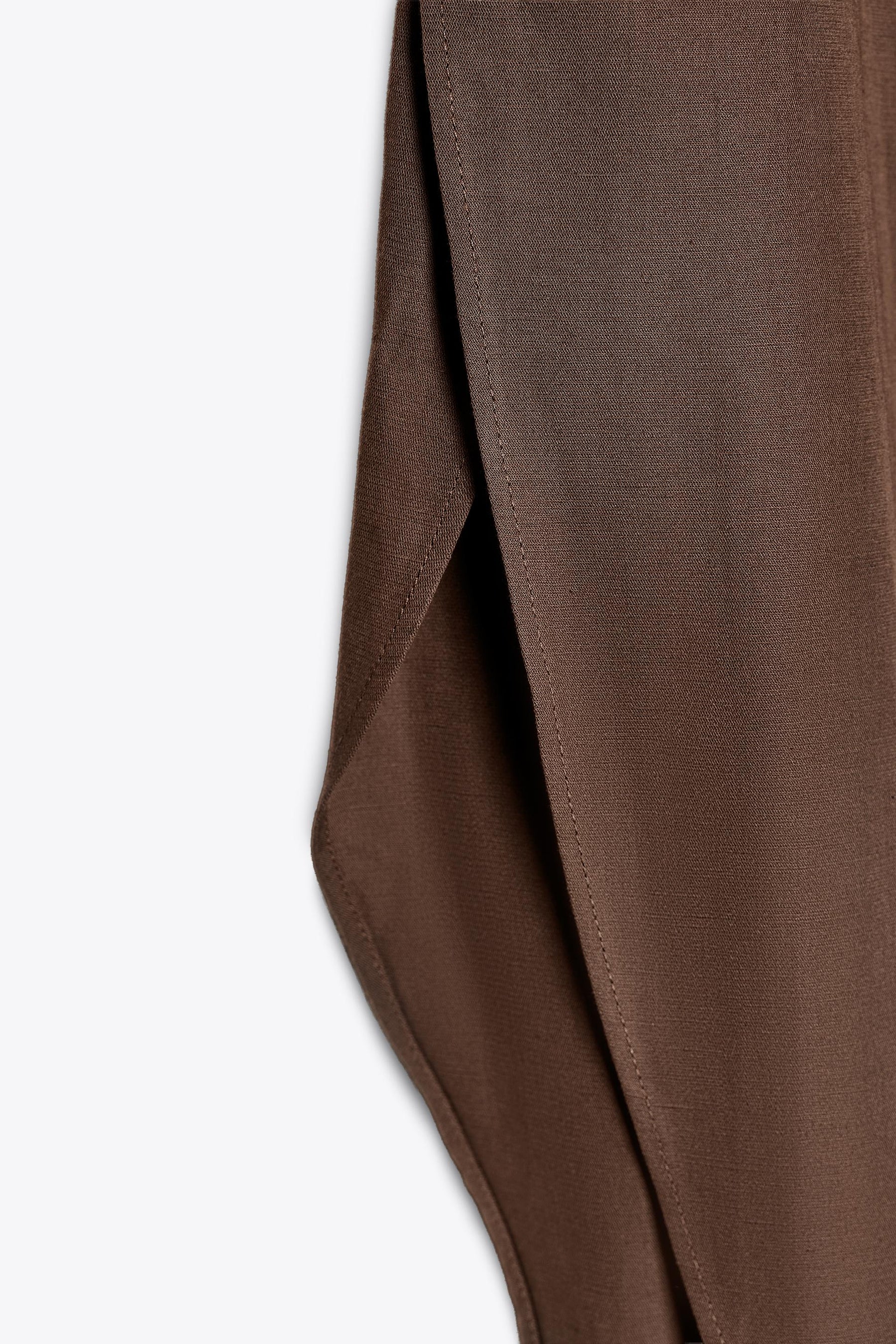 Wide-leg trousers with vents