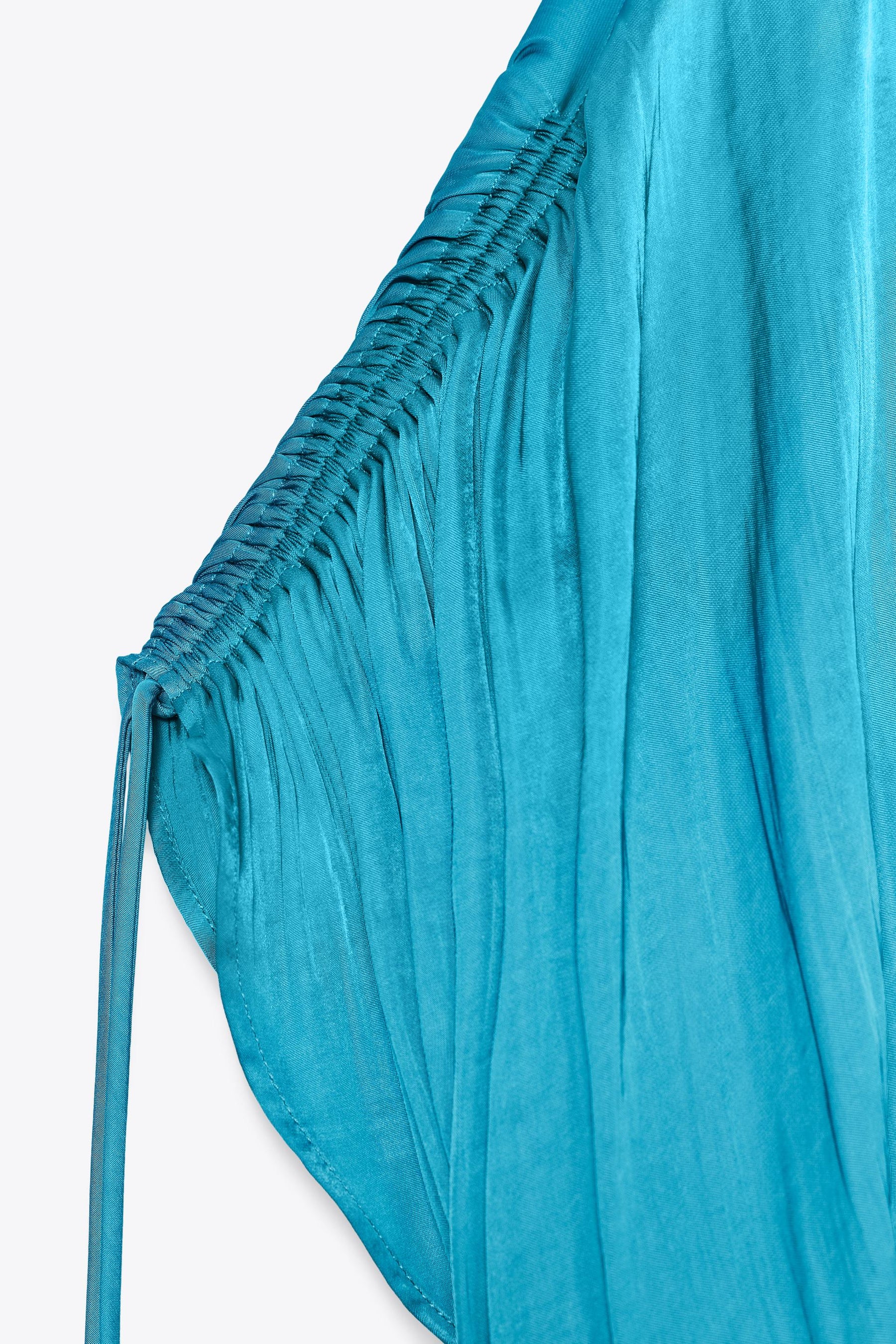 SATIN GATHERED BLOUSE