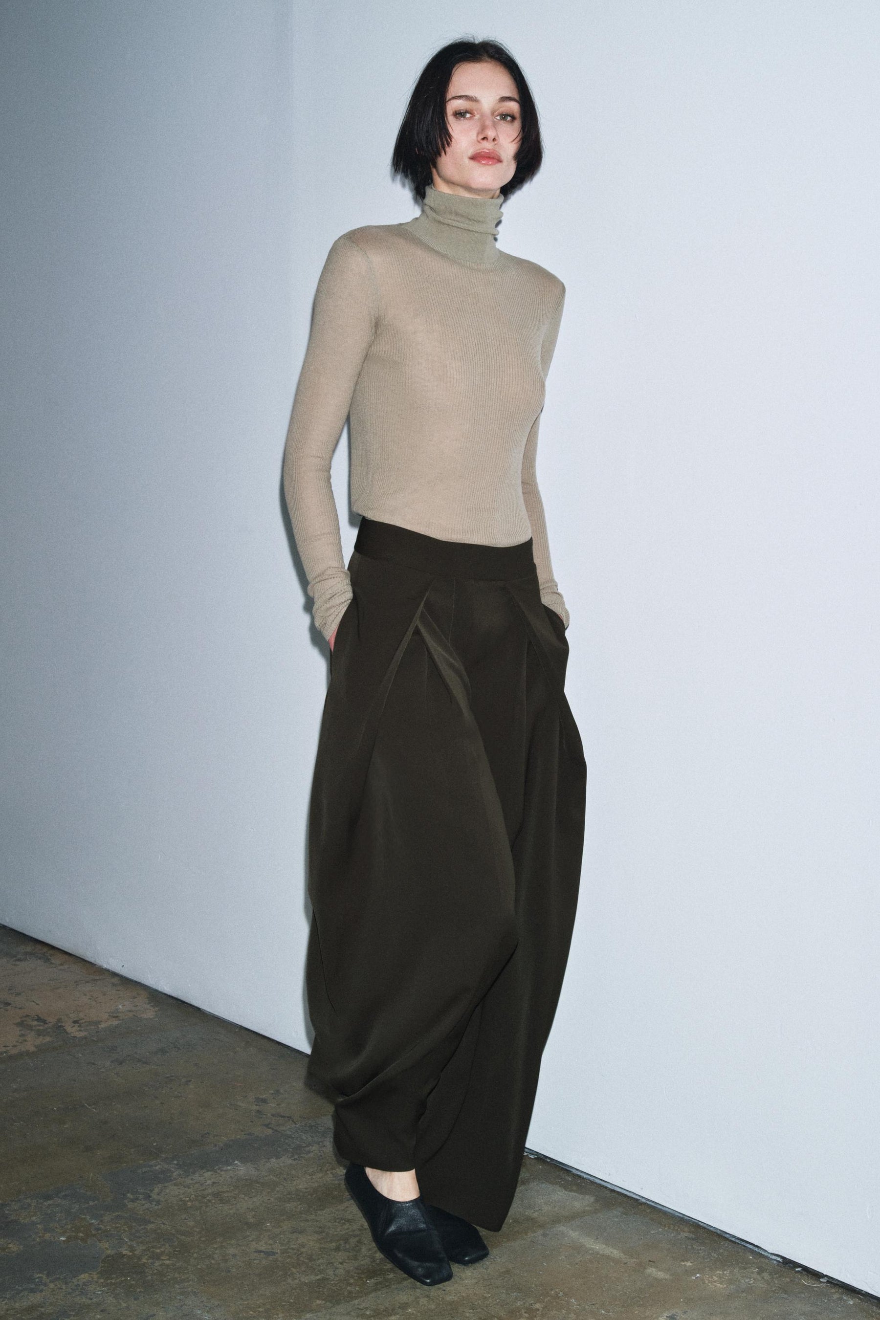 Flowing Darts Trousers