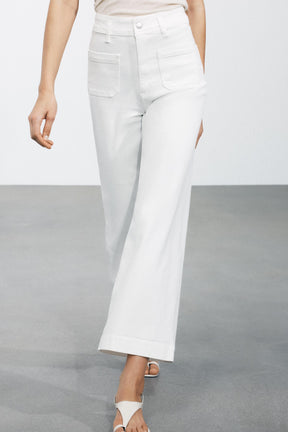 Wide-Leg High-Waist Jeans