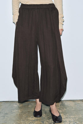 TEXTURED WIDE-LEG TROUSERS