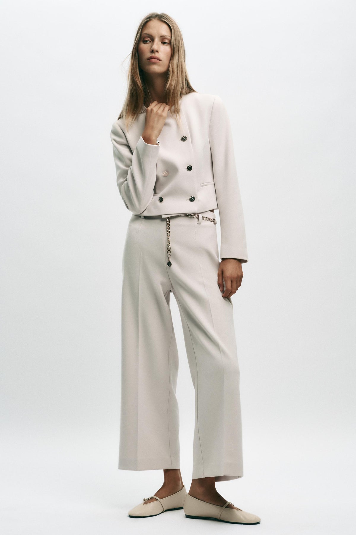 Cropped Trousers with Chain