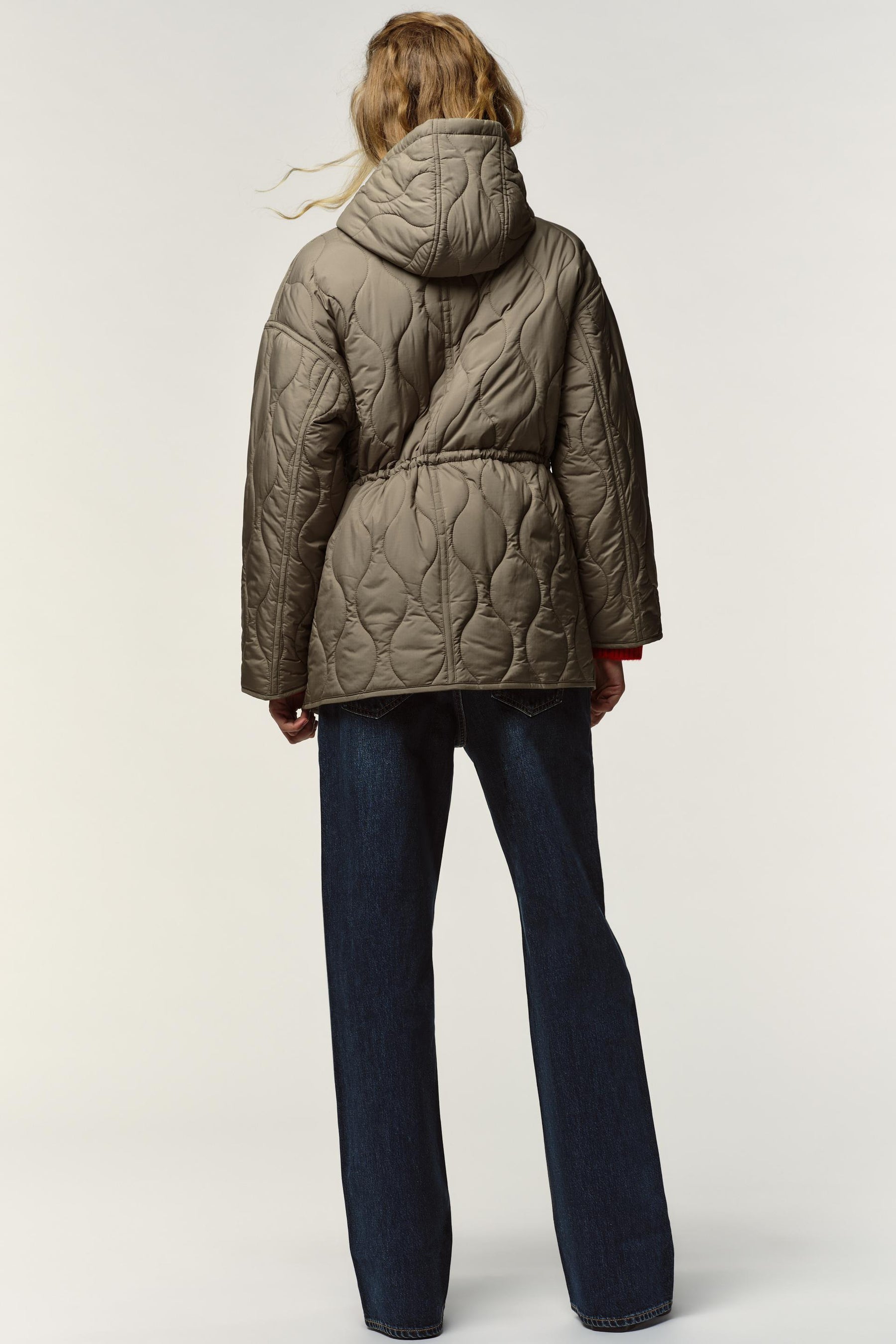 Quilted water-repellent hooded jacket