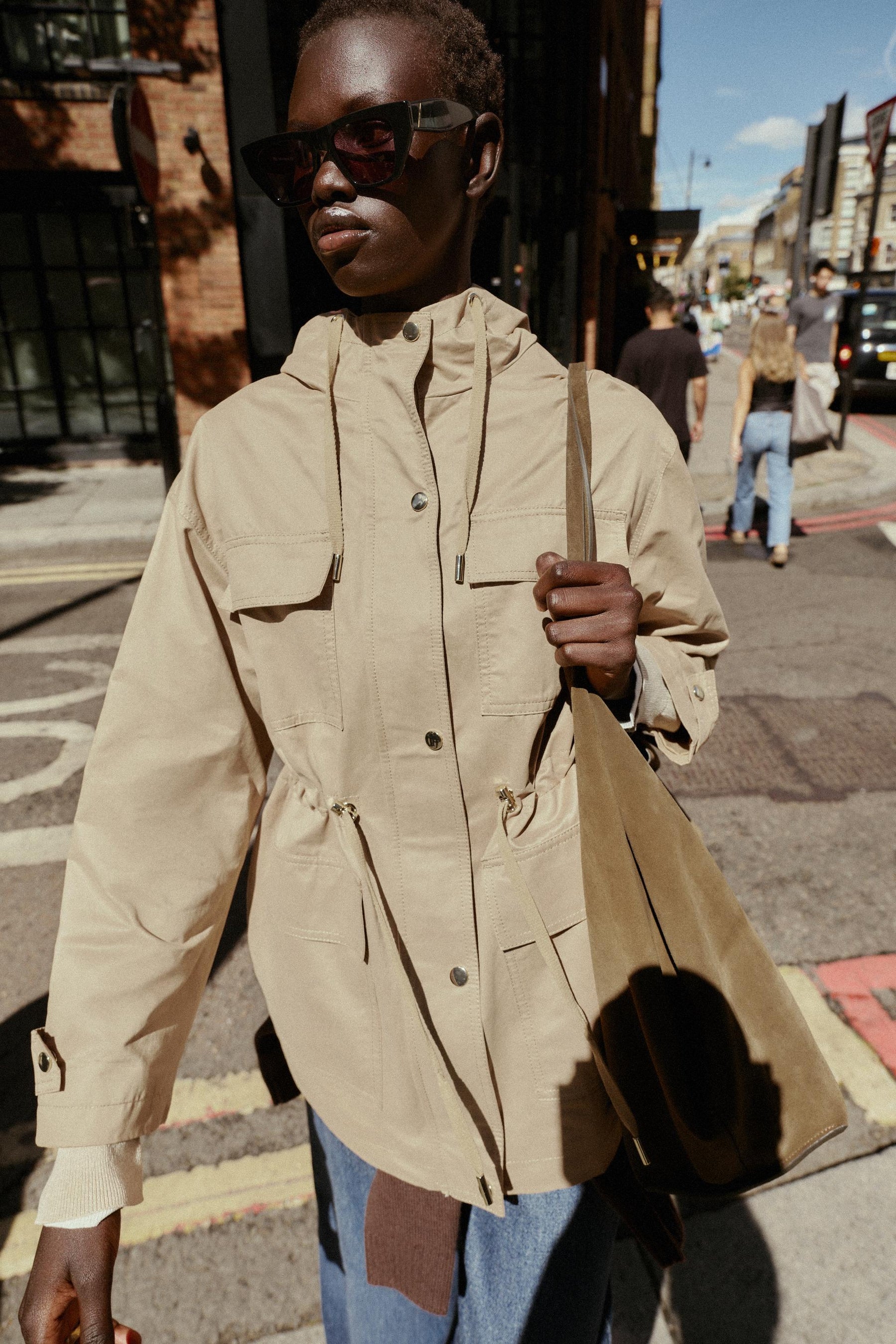 HOODED MULTI-POCKET JACKET - Image 4