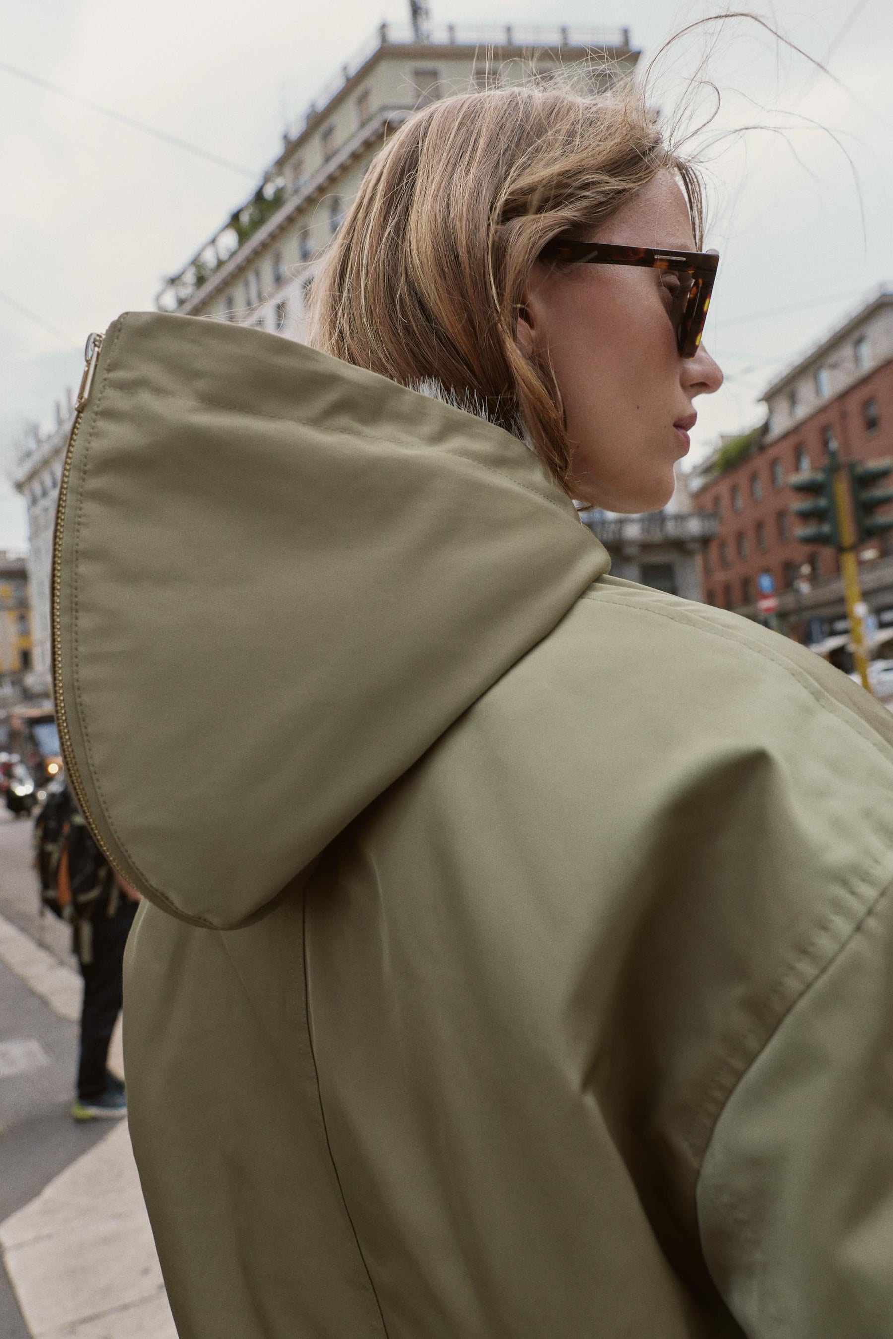 SHORT PARKA WITH FAUX FUR HOOD - Image 4