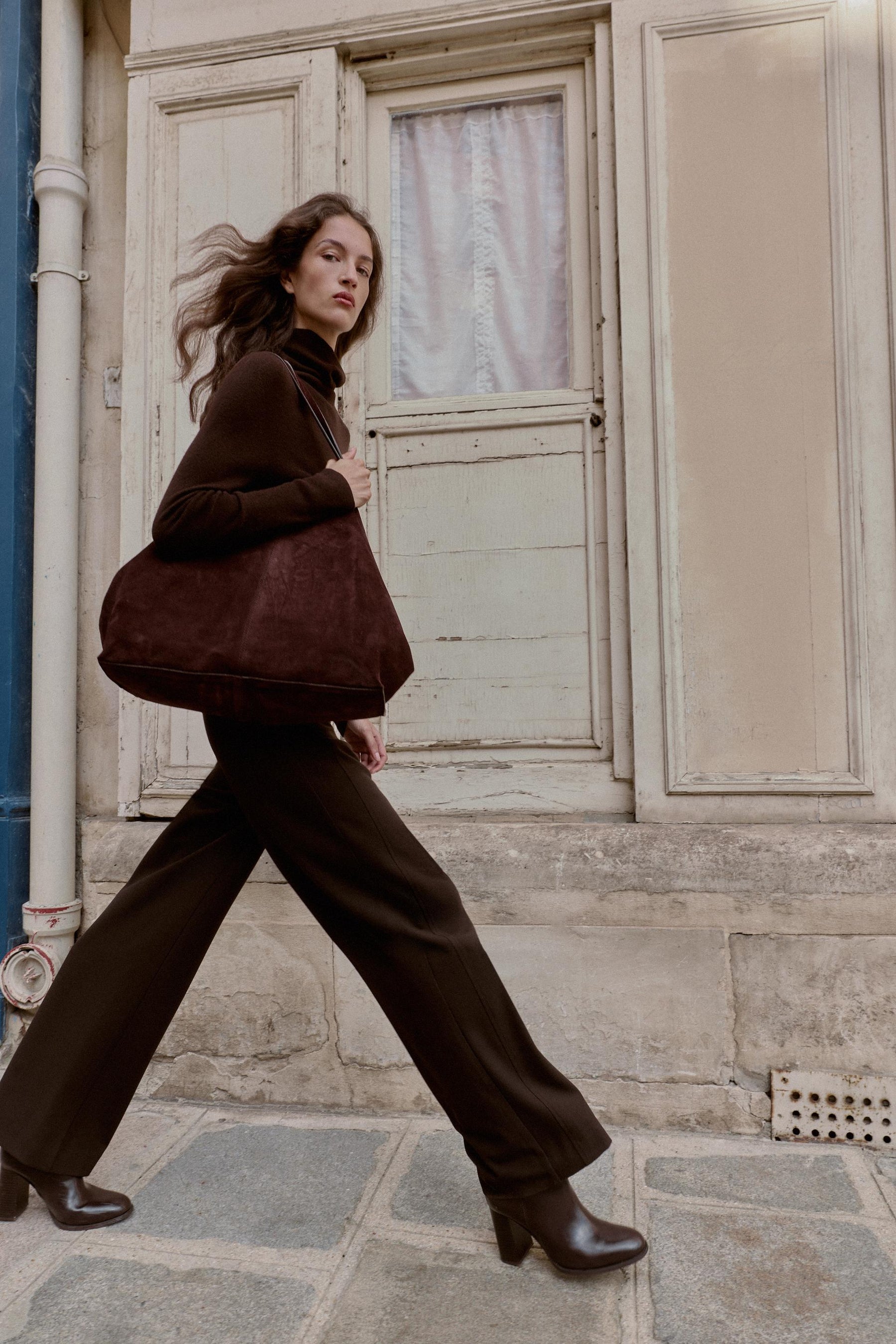 Straight-leg trousers